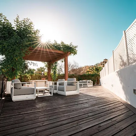 La Resina In - 2-bedroom With Jacuzzi * Estepona