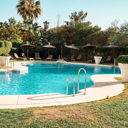 La Resina In - 2-bedroom With Jacuzzi Estepona